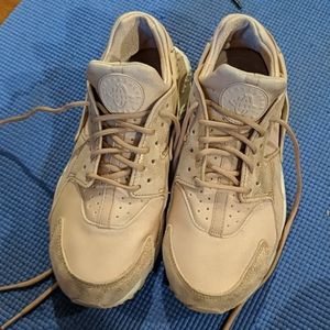 Nike Huarache light pink sz 8